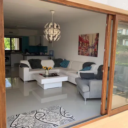 Highly Comfortable Family-friendly In Lovely Area