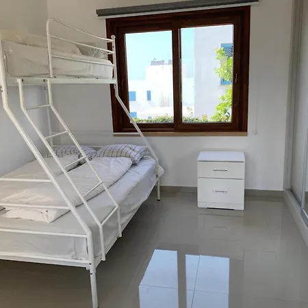 Highly Comfortable Family-friendly In Lovely Area * Agios Georgios (Girne)