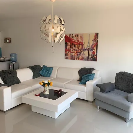 Highly Comfortable Family-friendly In Lovely Area דירה Agios Georgios (Girne)